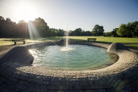 Brunnen im Park