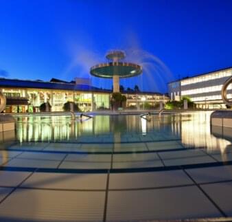 Therme Eins - Therme am Abend