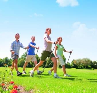 Nordic-Walking - Gruppe im Kurpark