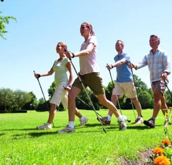 Nordic-Walking - Gruppe im Kurpark 02