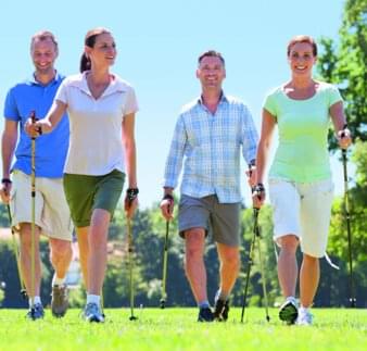 Nordic-Walking - Gruppe im Kurpark 03