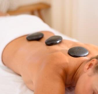 Wellness - Hot-Stone-Massage 02