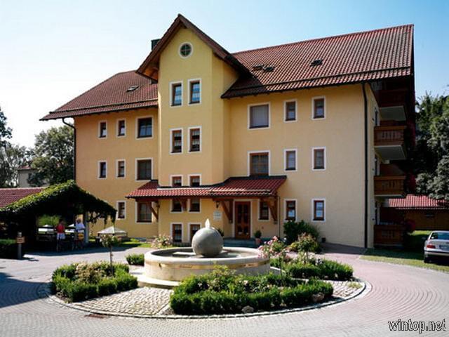 App.Haus Holmernhof II Our hosts Bad Füssing