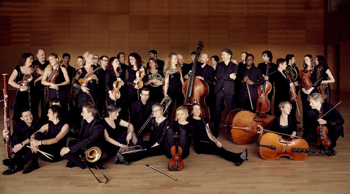 Aquamania in Concert der Neue Philharmonie Frankfurt 